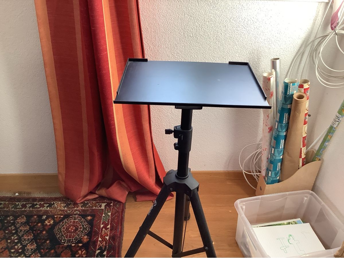 Sonstiges zu Computer & Netzwerk: Tablet Ständer Adam hall – Gebraucht aus Veltheim AG von mollilove 1