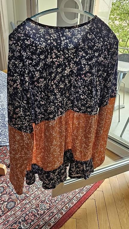 Blusen: Bluse – Gebraucht aus Bern von RegBer