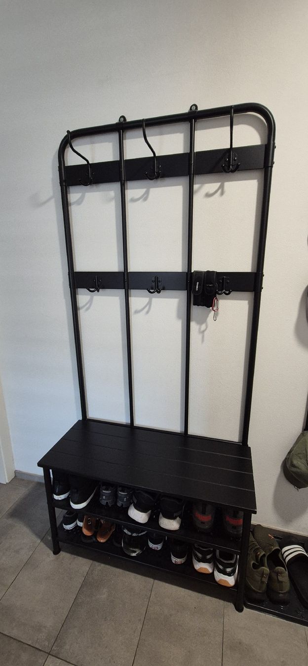 Garderobe: Garderobe mit Schuhregal schwarz – Gebraucht aus Wangen b. Olten von golf89 2
