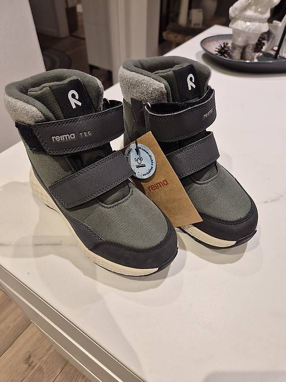 Reima Scarpe per ragazzi: Reima Winterstiefel Gr.32  !!neu!! – Nuovo (secondo la descrizione) da Weisslingen venduto da Airgate