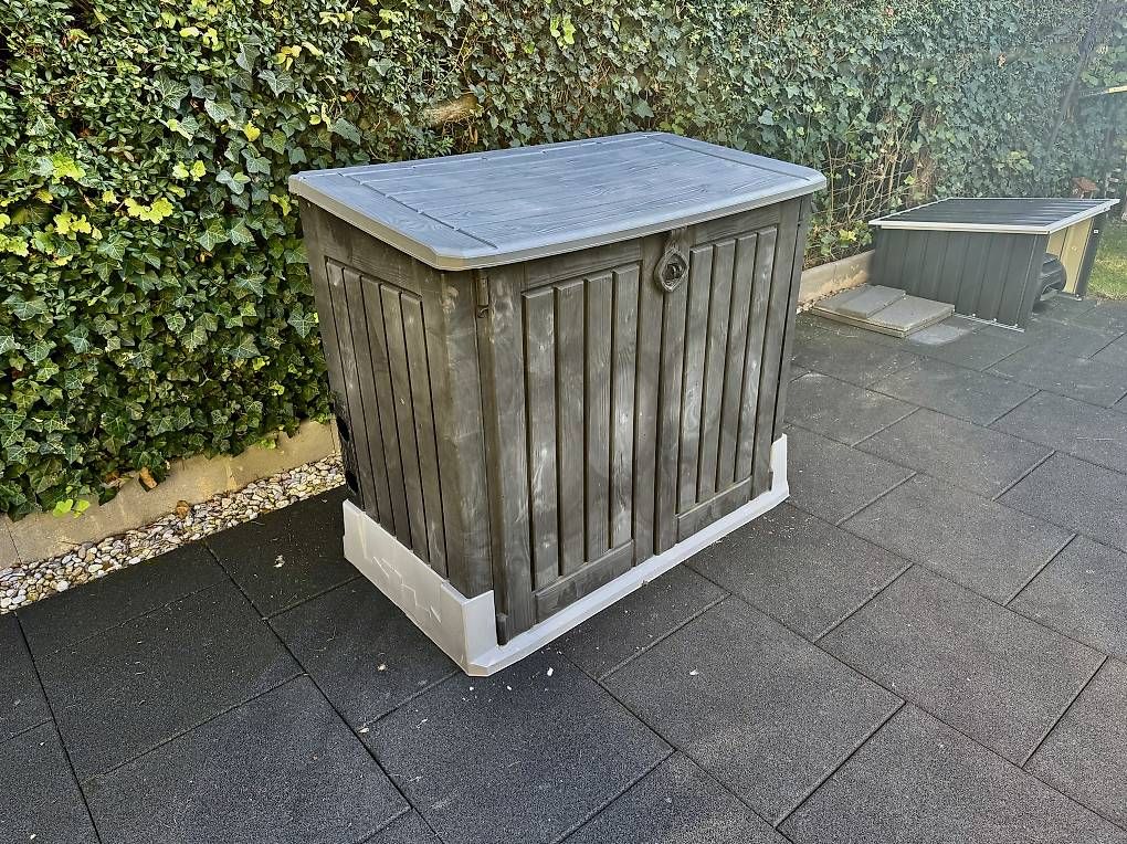 Keter Box contenitori: Gartenkiste / Gartenschrank – Usato da Grüningen venduto da Southpark3 1