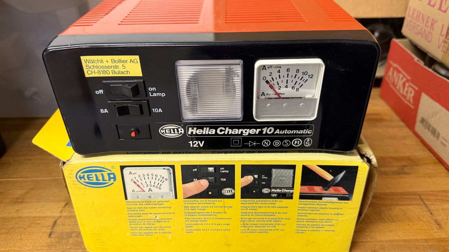 Ladegeräte: Hella Batterieladegerät Charger 10 – Gebraucht aus Sünikon von Rpf