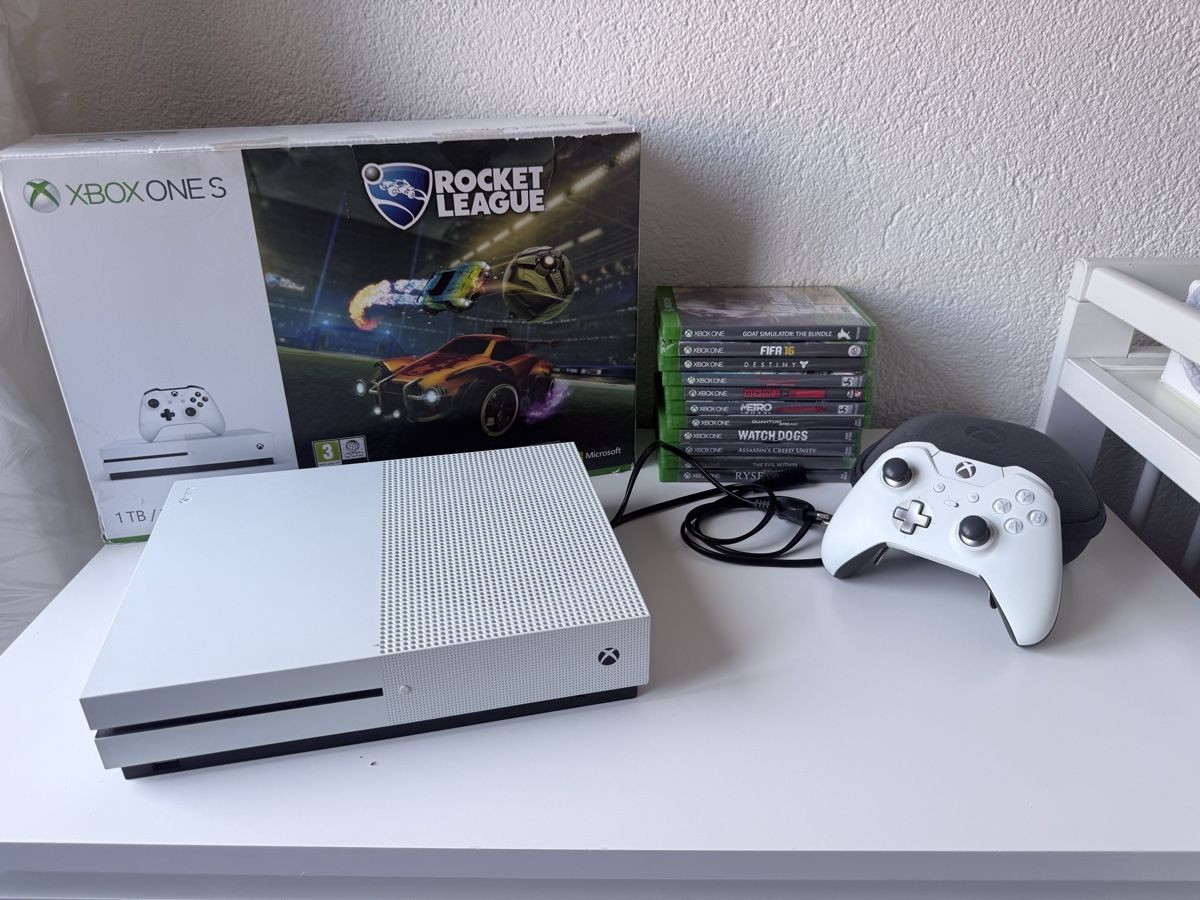 Microsoft Console: Xbox one s  – Usato da Plasselb venduto da val_6dkn 1