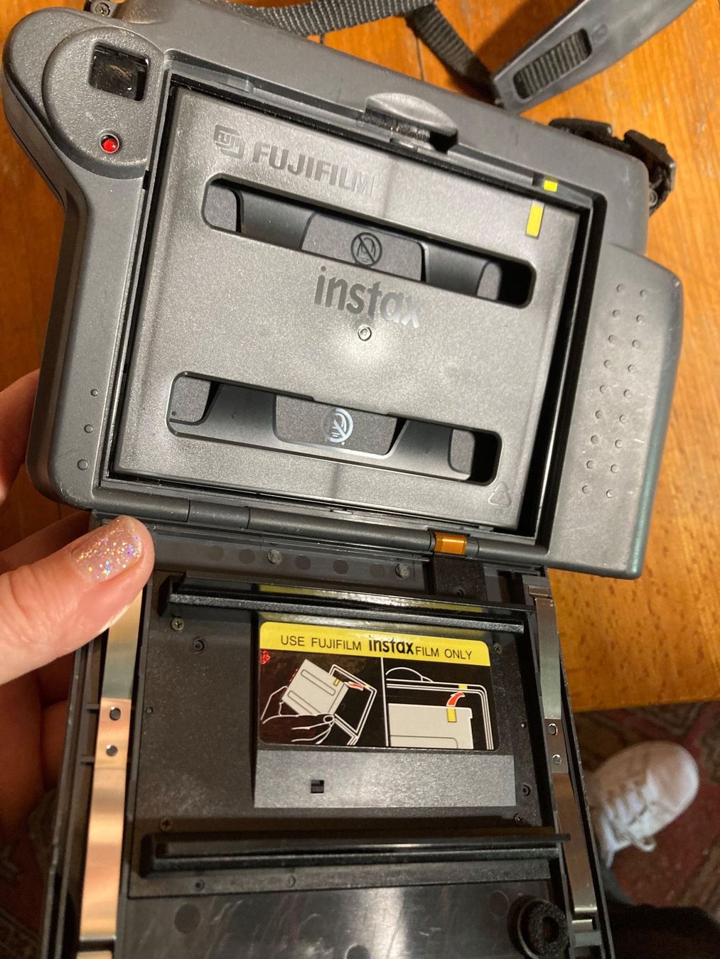 Fujifilm Fotocamera: Instax 100 Fujifilm Instant Camera – Usato da St-Cierges venduto da LeRegain 5