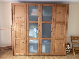 Kleiderschrank Holz mit Glaseinsatz akzeptabler Zustand