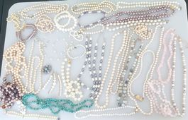 Grosses Konvolut: Viele elegante perlen ketten Armbänder !