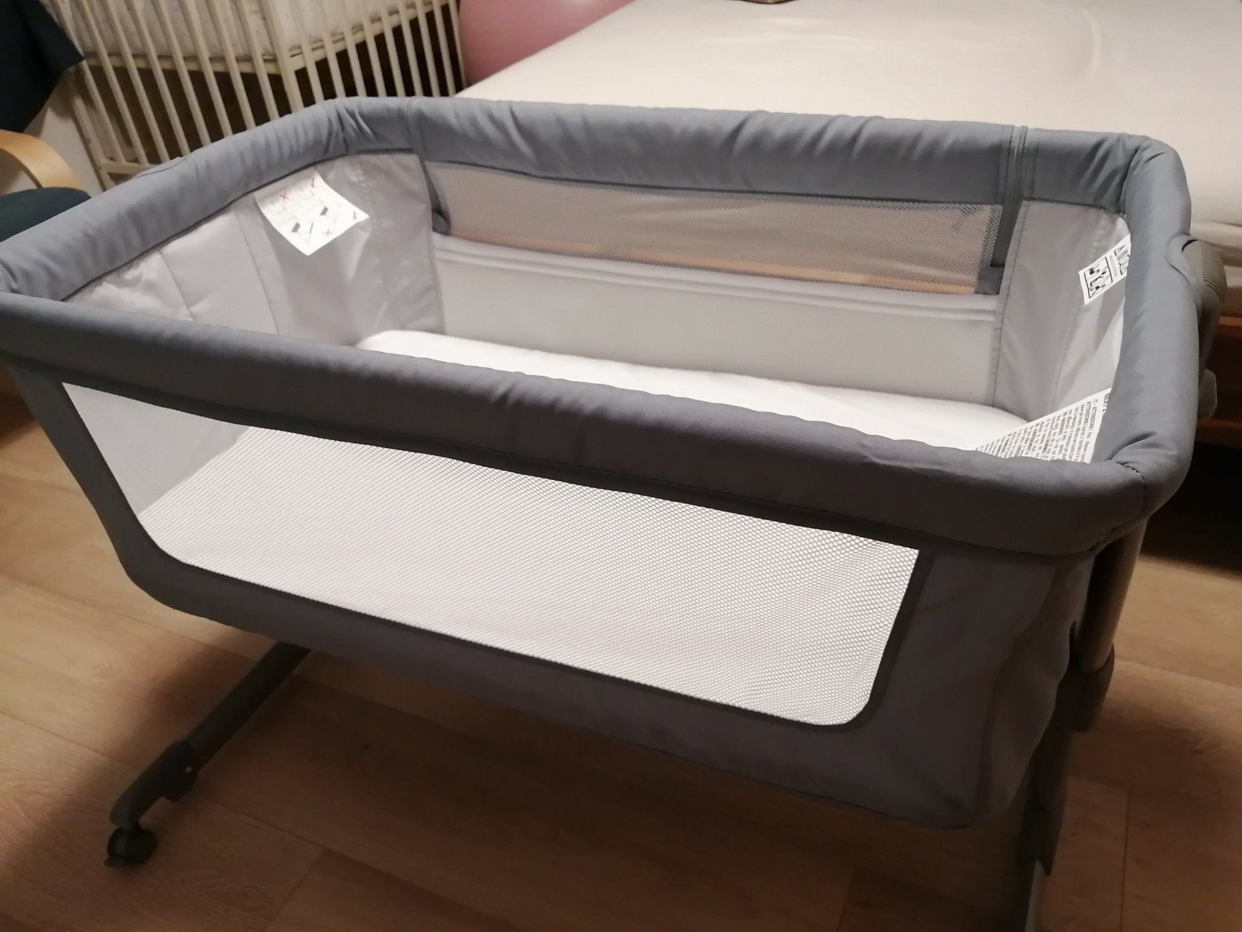 Chicco Lits: Chicco Next2Me Essential Beistellbett – D'occasion à Romanshorn par nat_dw9p 2
