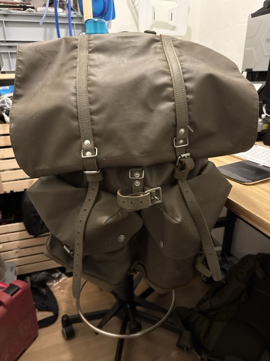 Rucksäcke: Swiss Army Backpack Rucksack Vintage ab 1 CHF – Gebraucht aus Murten von fto_hcv5