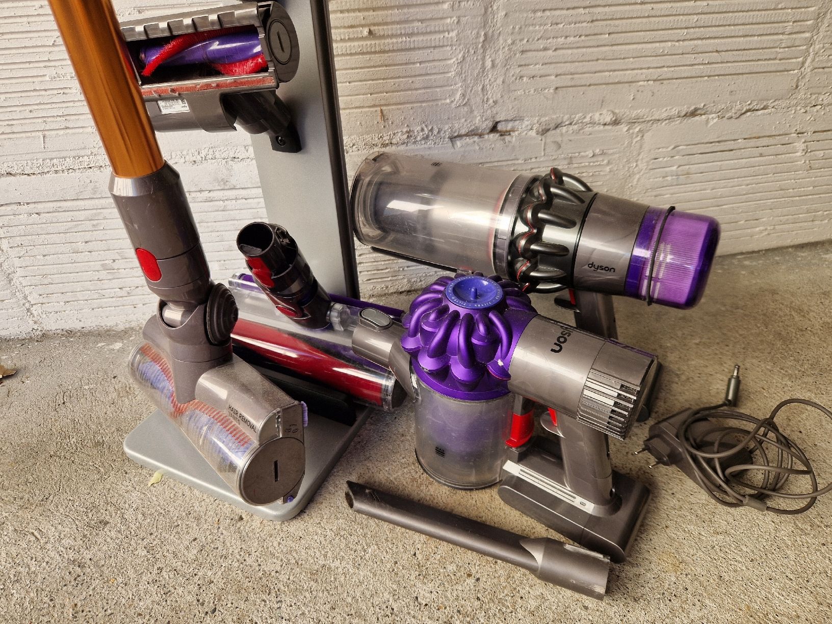 Dyson Aspirapolveri & Accessori: Dyson 8,10,11 – Difettoso da Arbon venduto da Mayak_Sound