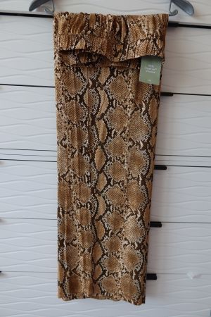 Damenhose Gr. M, H&M, 95% Viscose - NEU --- Porto nur CHF 4