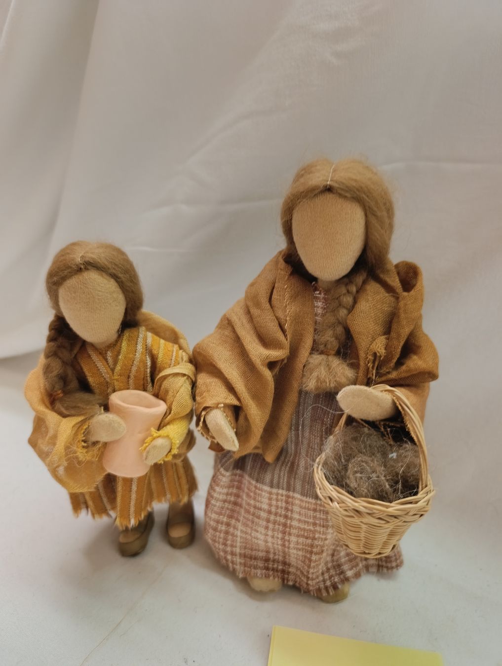 Statuette: Schwarzenberger Krippenfiguren 2 Mädchen  – Nuovo (secondo la descrizione) da Oberarth venduto da sil_9dfs 7