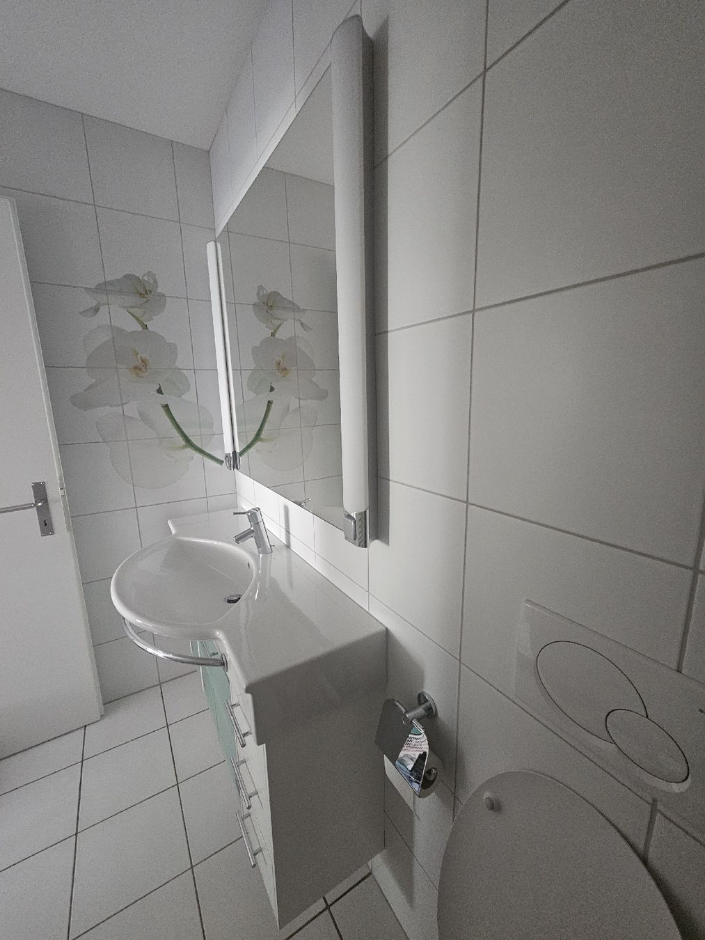 Spülbecken & Waschbecken: Badezimmermöbel und Spiegel – Gebraucht aus Ostermundigen von Msmash 8