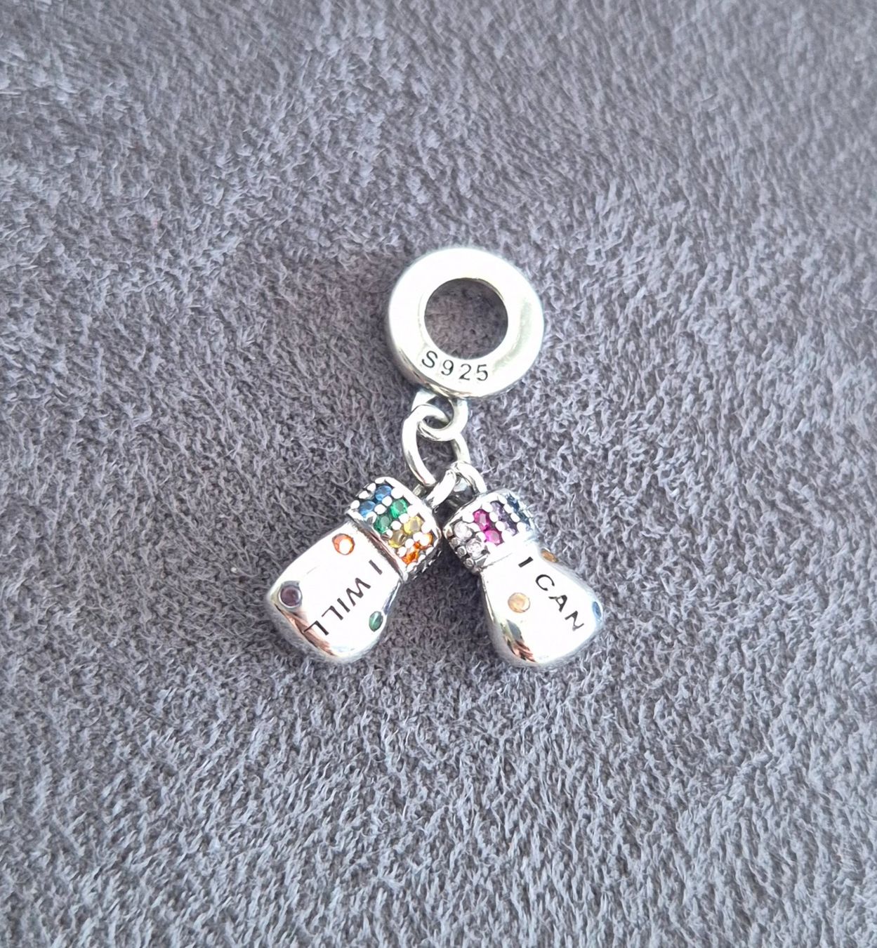 Ciondoli: Silber Charm Boxing Handschuhe +Garantie – Nuovo (secondo la descrizione) da Rotkreuz venduto da Carbone_Bijou-Shop