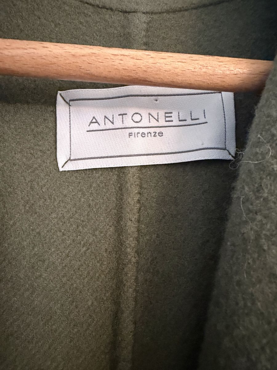 Manteaux: Beautiful wool coat Antonelli Firenze, size 36 – Neuf (Voir description) à Küsnacht ZH par CeciliaH 2