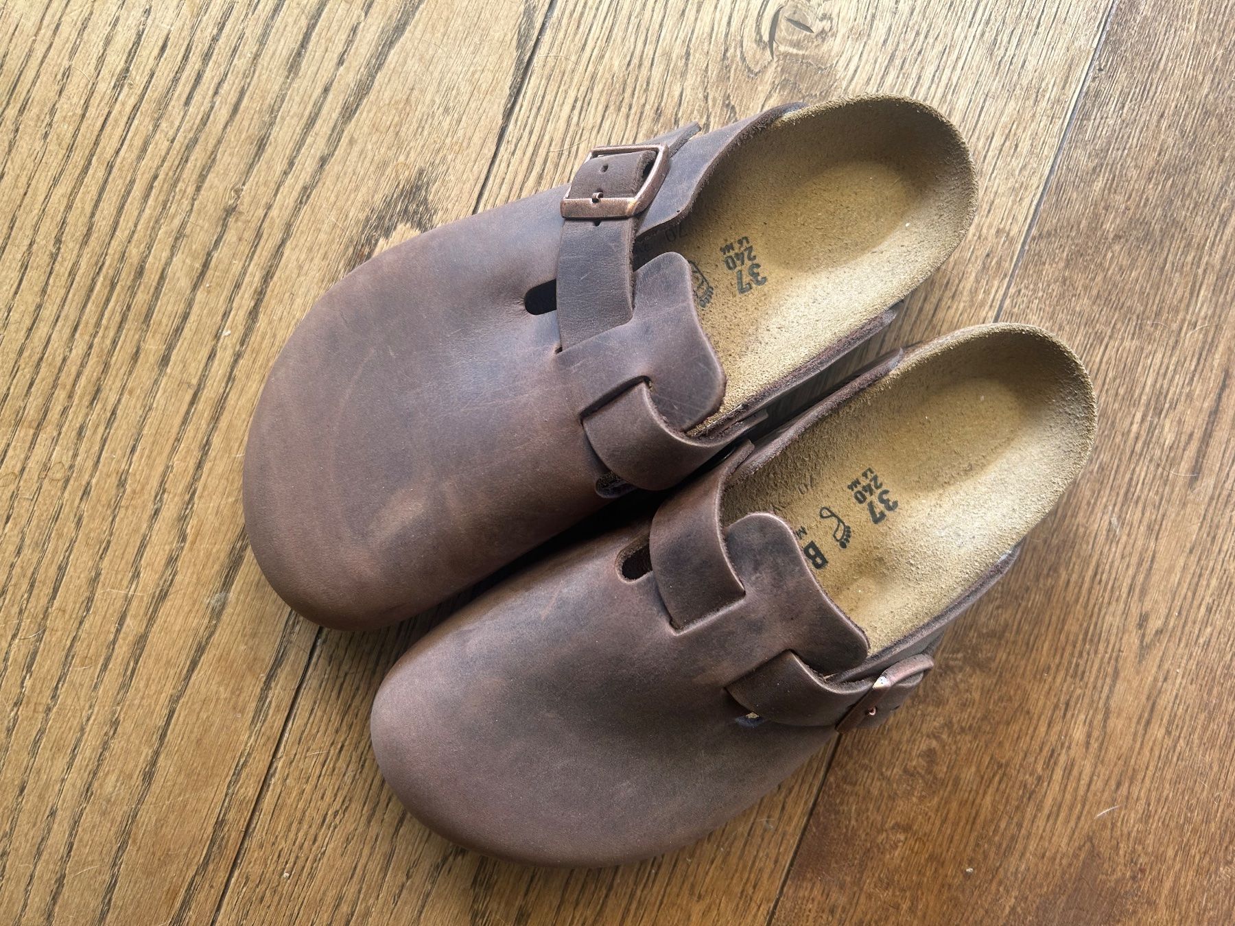 Birkenstock Scarpe da uomo: Birkenstock Braun Boston – Nuovo (secondo la descrizione) da Brüttisellen venduto da JJ010