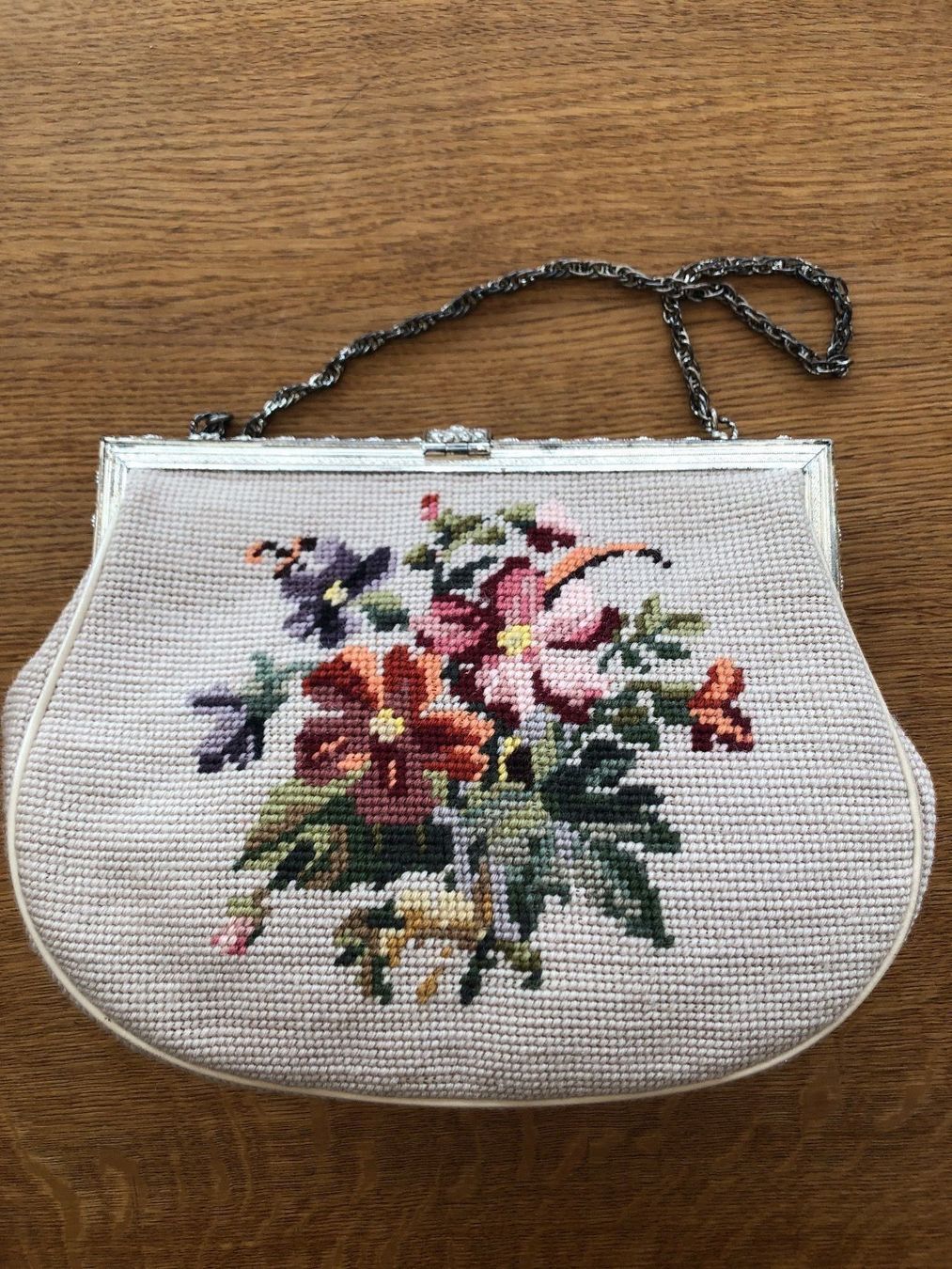 Borse da donna: Handtasche gestickt petit point Blumenmuster Frühling – Nuovo (secondo la descrizione) da magden venduto da maikik 1