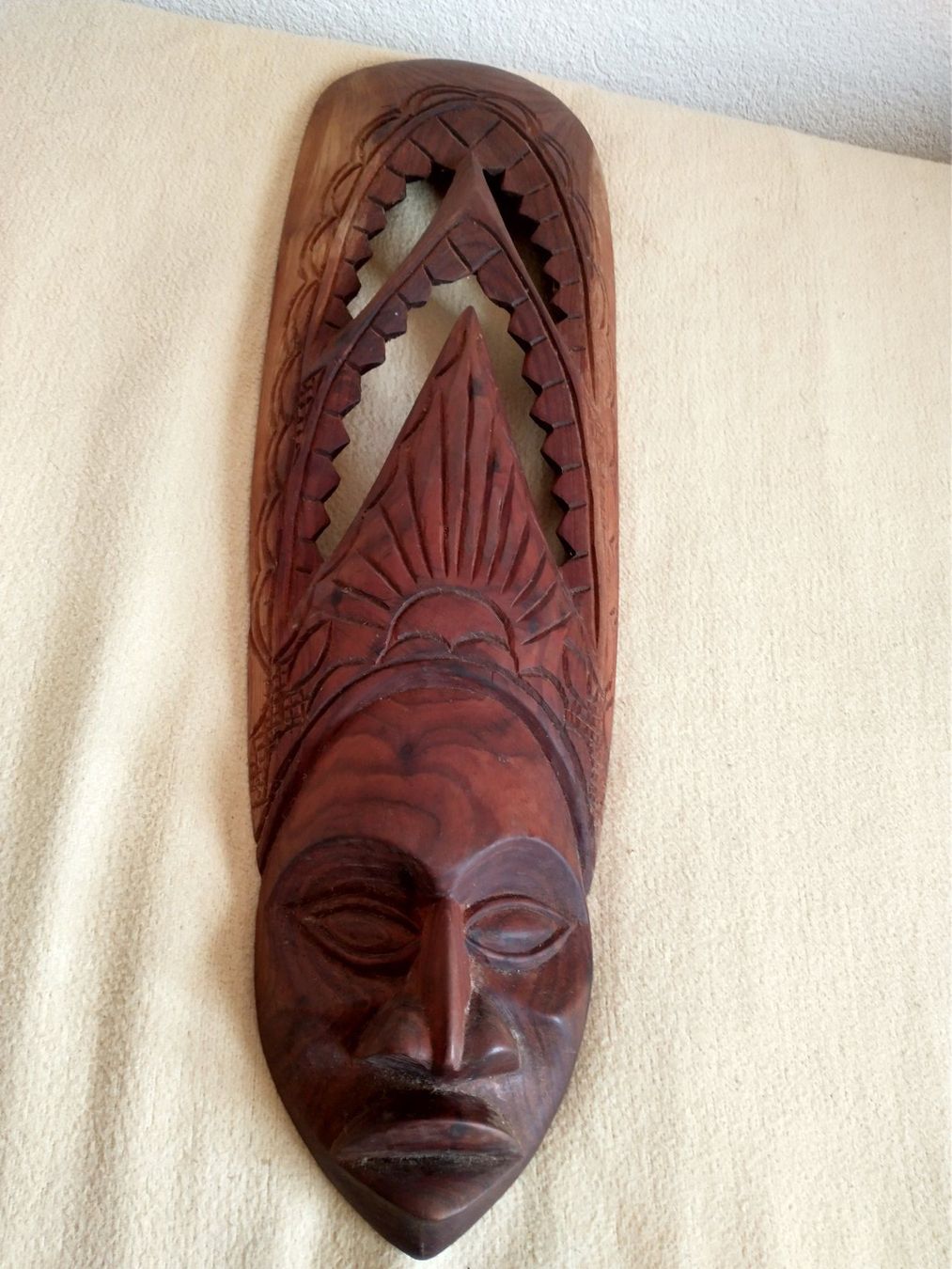 Internationale Kunst: Afrikanische Wandmaske Holz Maske vintage Afrika 65 cm – Gebraucht aus Löhningen von Chimae67 7