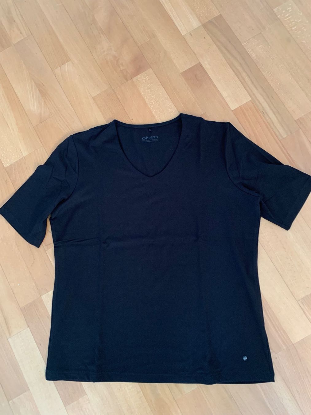 T-Shirts: Damen T-Shirt – Gebraucht aus Wetzikon ZH von hypebeast