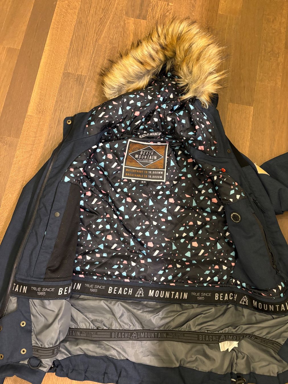 Giacche: Damen Ski-/Snowboardjacke dunkelblau 34 – Usato da Niederweningen venduto da Daniela312 2