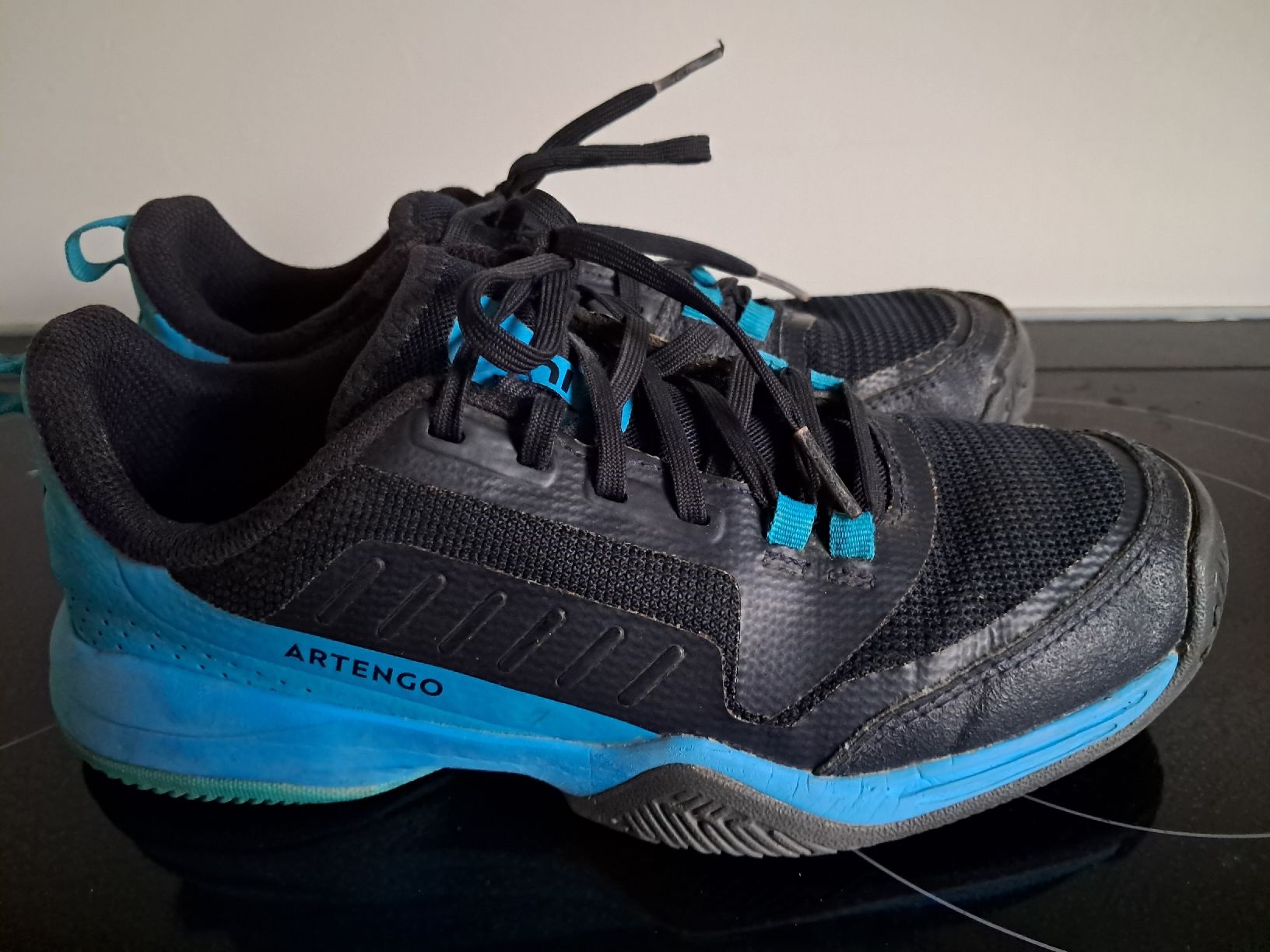Decathlon Schuhe für Jungen: Turnschuhe Gr. 37 – Gebraucht aus Winterthur von fabelwin