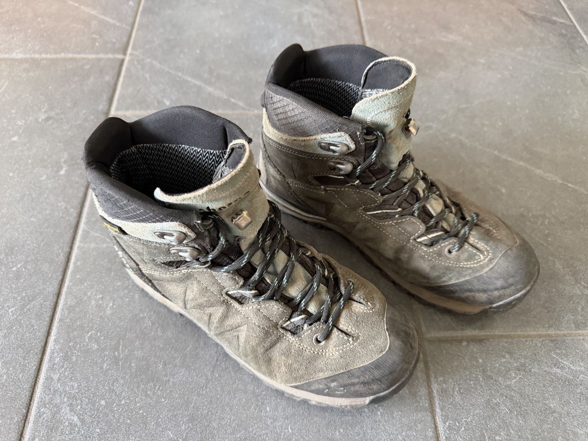 Sherpa Chaussures femmes: Sherpa Wanderschuhe Belbas 4 Da. EU 37 – D'occasion à Dübendorf par Schnuffi04