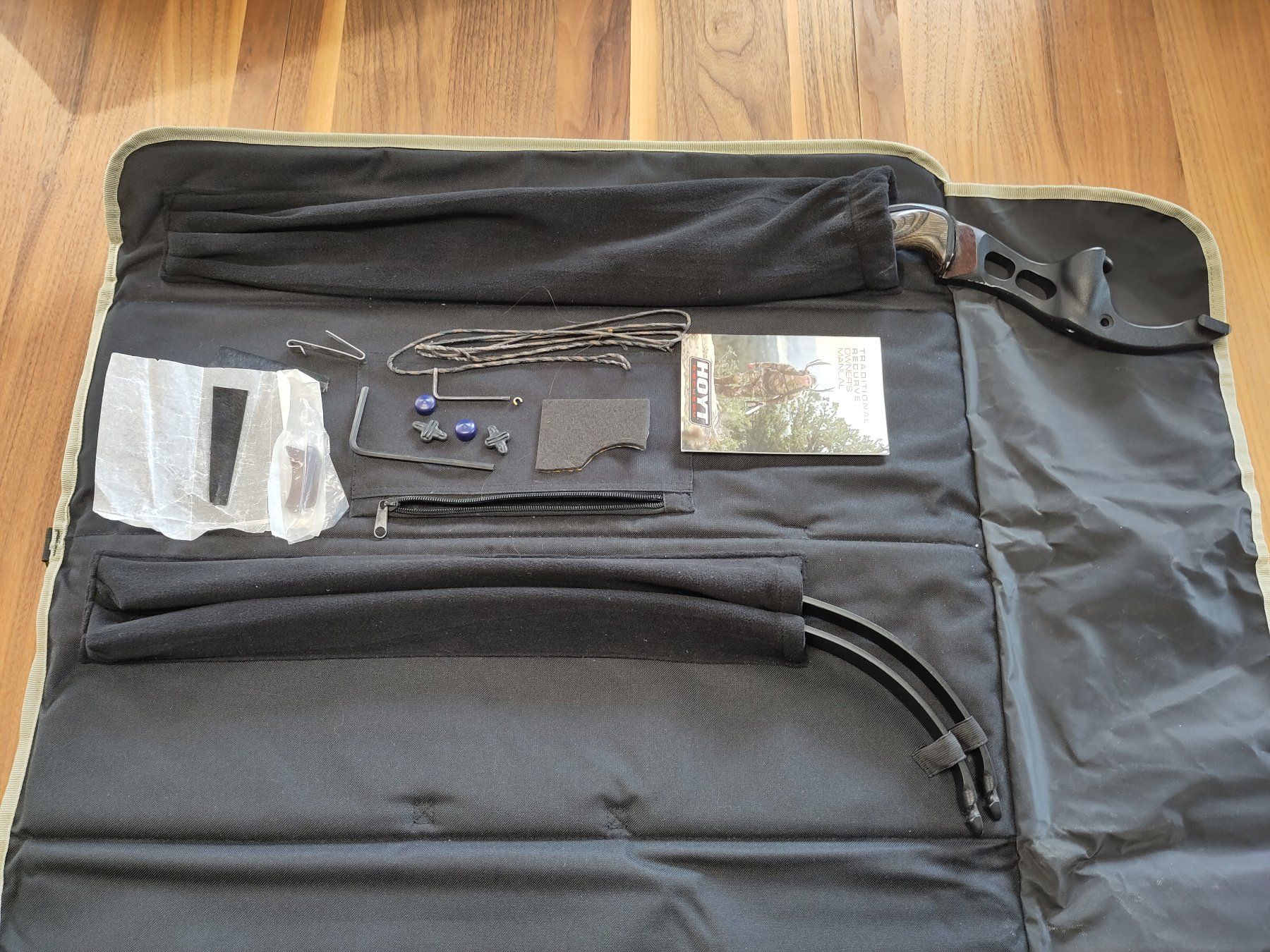 Hoyt Tiro con l'arco: Hoyt Takedown Bogen Buffalo 35# – Usato da Meilen venduto da Glaussonauten 7