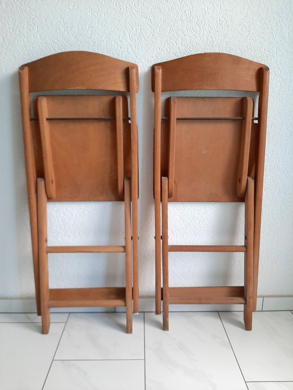 Stühle: 2 Klappstühle aus Holz, vintage – Gebraucht aus St. Gallen von mimikrya 2