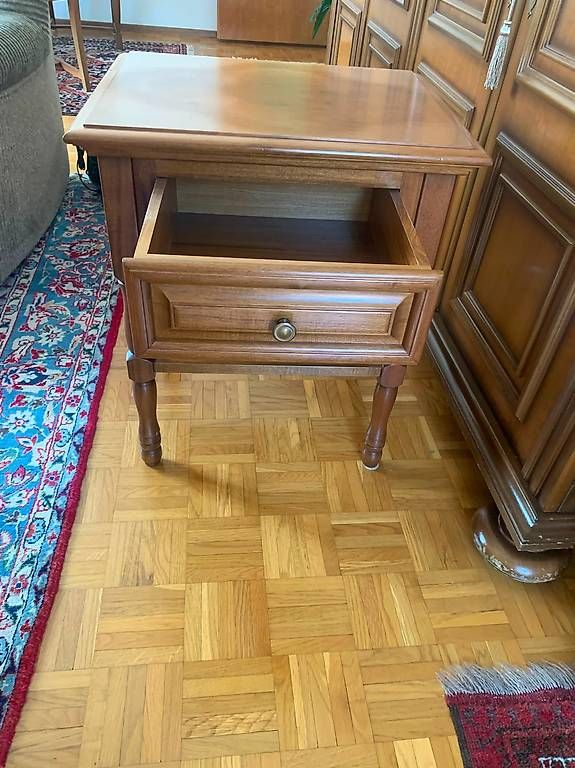 Comodini: Comodino con cassetto – Usato da Villa Luganese venduto da Stefor_7 1