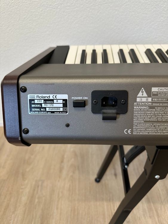 Vintage Stagepiano Roland RD-170 inkl. Pedal (Gebraucht) in Obernau für ...