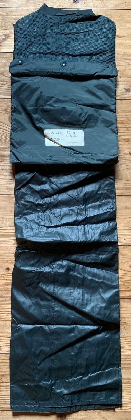 Schweizer Armee Mäntel: Ausgangs-Regenschutz der CH Armee Grösse 52N – Gebraucht aus Goldingen von Bergler012 3