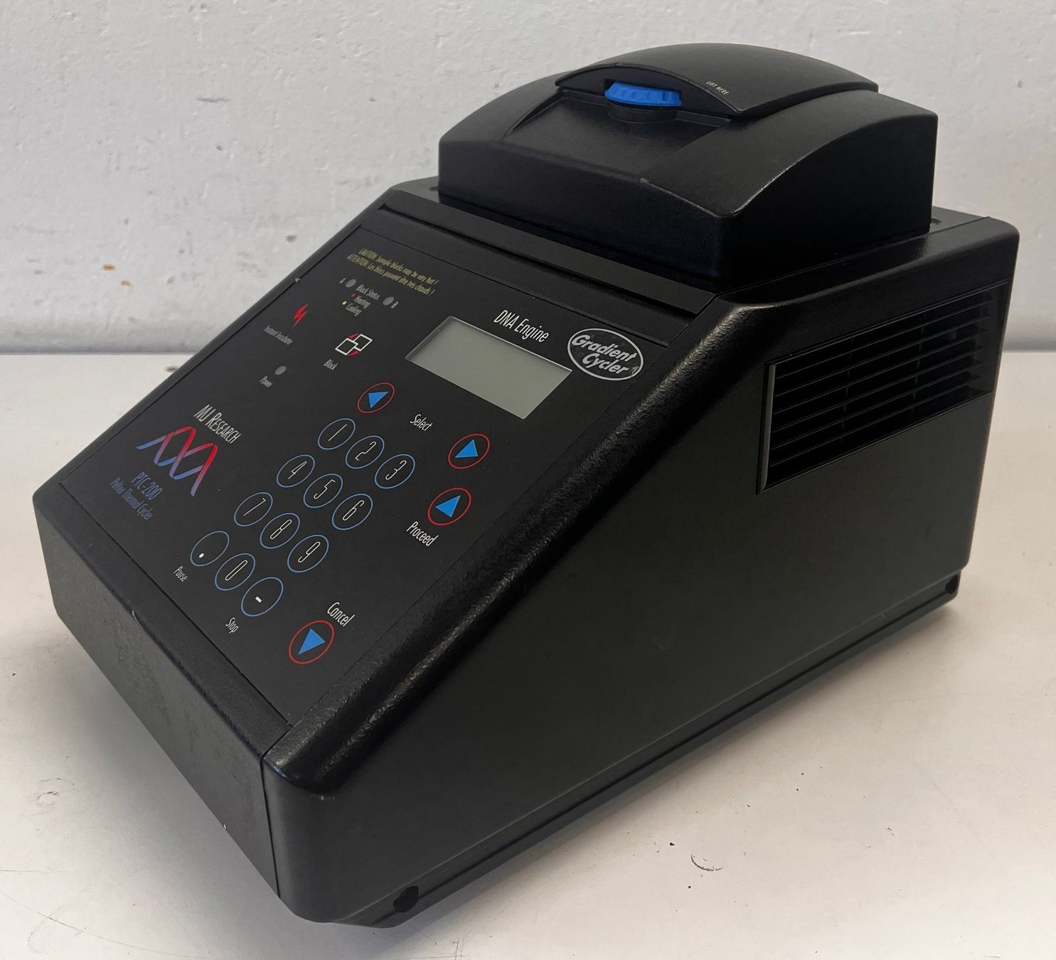 Messen: MJ Research PTC-200 Peltier Thermal Cycler – Gebraucht aus Niederdorf von LeptonAG_Labor