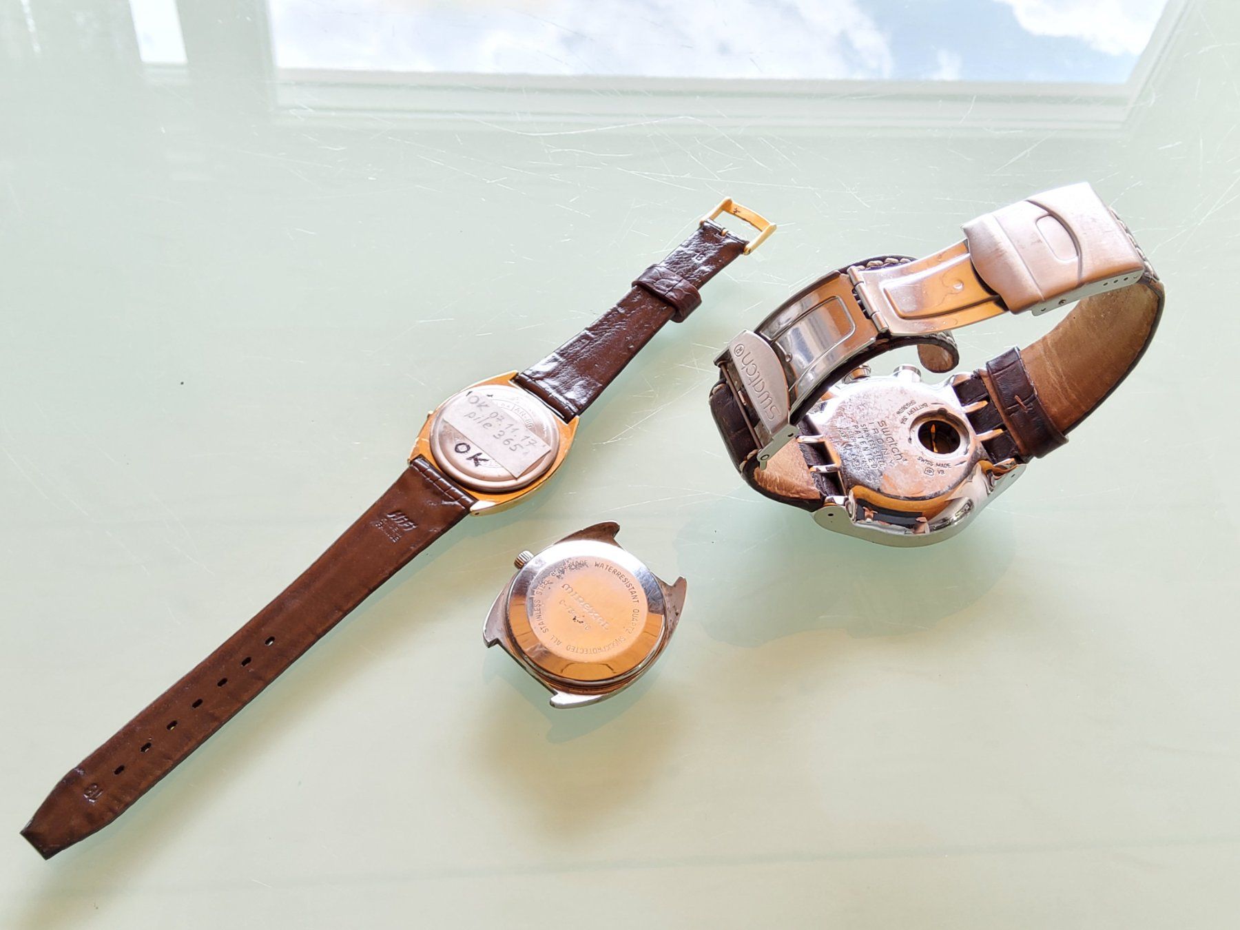 Montres: Lot de trois montres à quartz  – Défectueux à Malleray par Broc-Mo 1