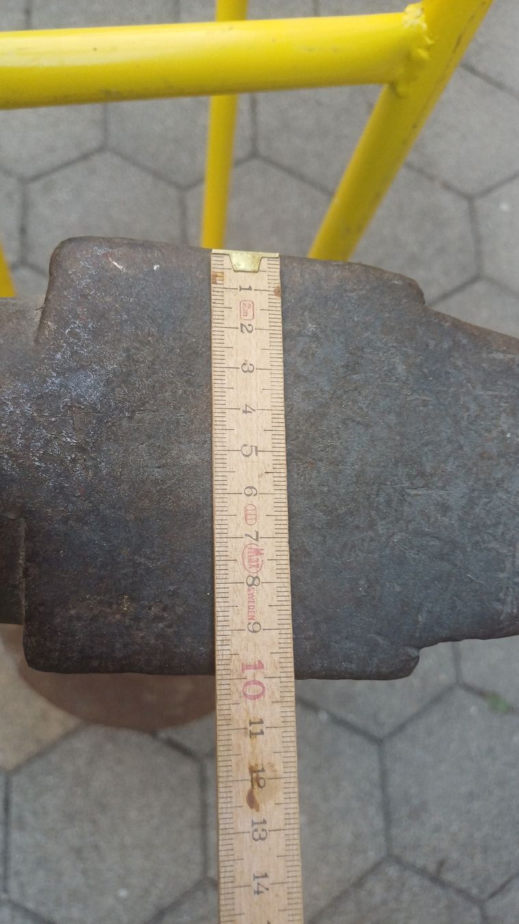 Attrezzi da lavoro: Antiker Ambos mit Sockel 8 – Usato da Flawil venduto da Pinkmalibu 9