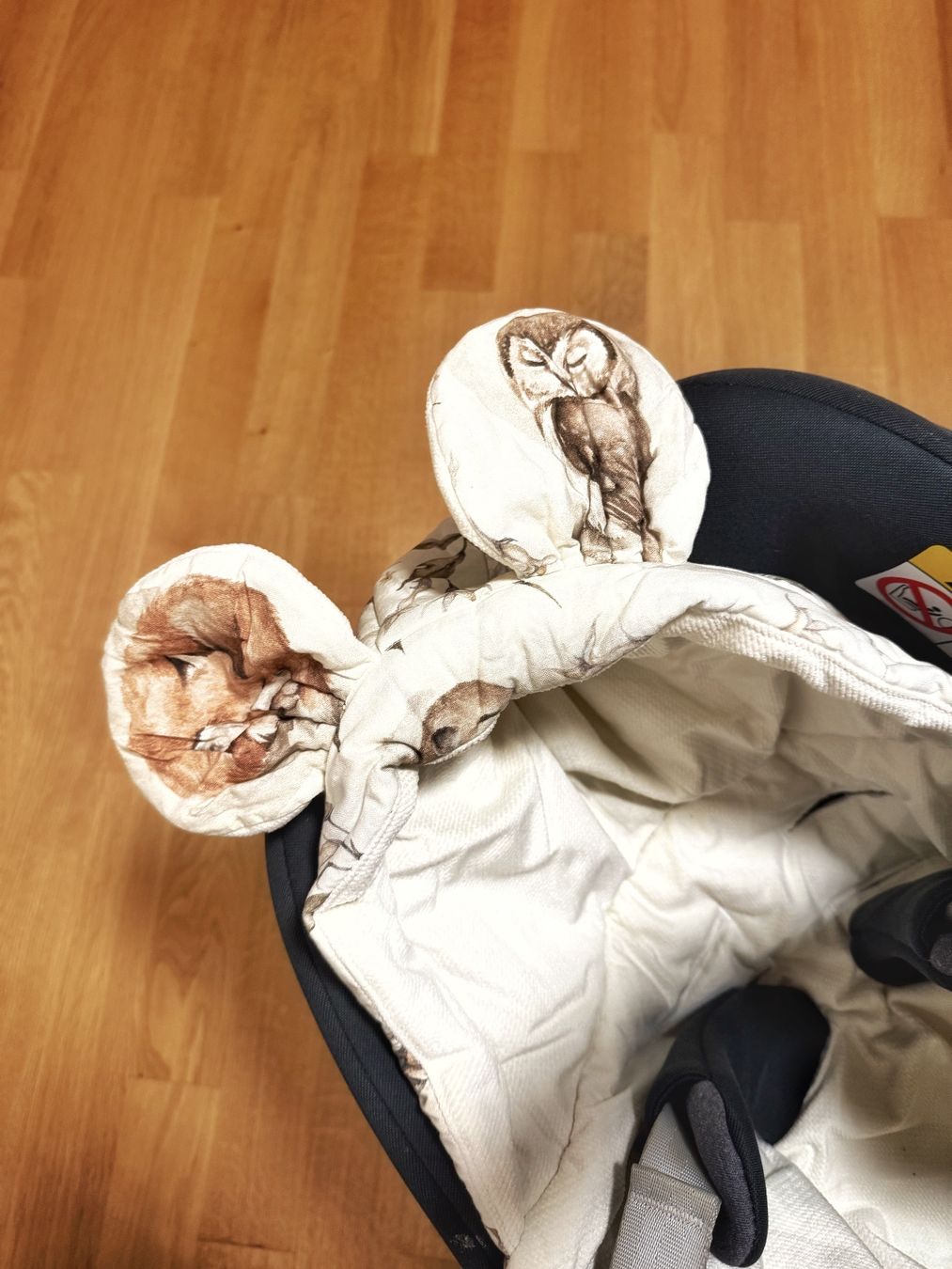 Sacchi a pelo: Autositzbezug, Winterfusssack mit Ohren, Neuwertig – Usato da Bertschikon venduto da montanna4ch 3