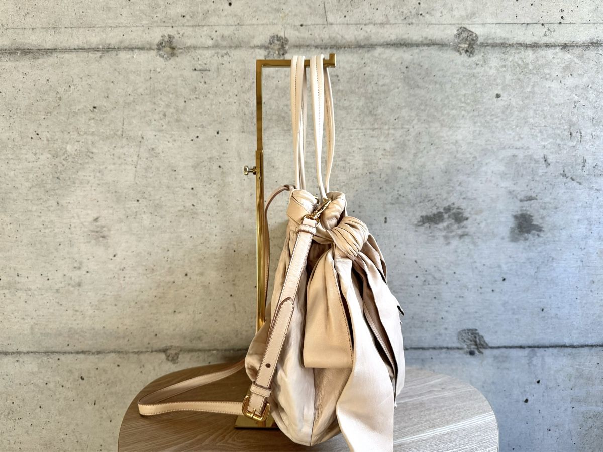 Prada Borse da donna: PRADA Nappa Bow Tote Sac Tasche – Usato da Kriens venduto da hannaandkiko 1