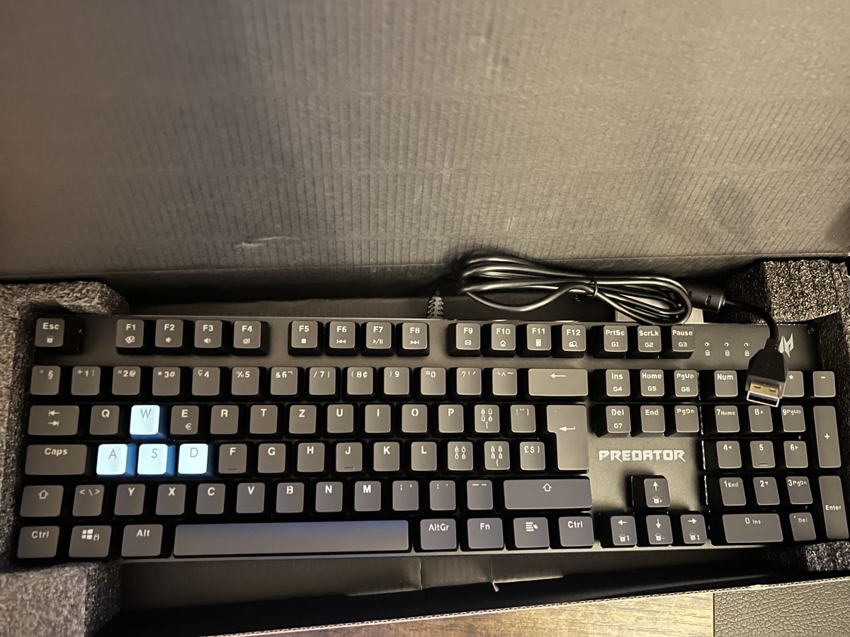 Tastiere: PREDATOR Aethon 303 Gaming-Tastatur – Nuovo e nell'imballaggio originale da Regensdorf venduto da Young_P90 1