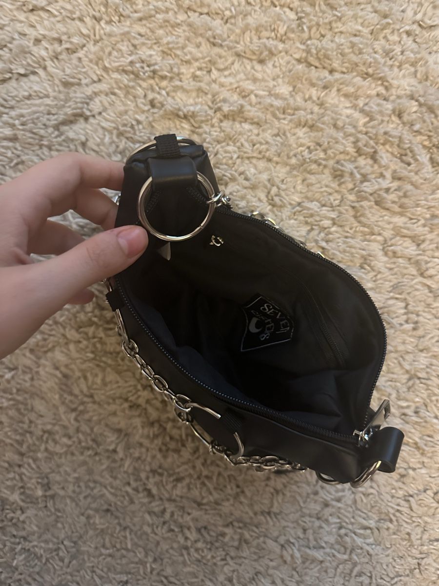 Borse da donna: Tasche mit Ketten - Top Zustand! – Nuovo (secondo la descrizione) da Dübendorf venduto da Magis_Stuff 1