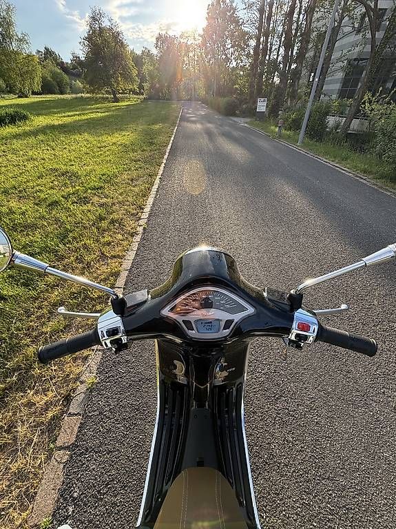 Vespa Scooter: Vespa Primavera 125 – Usato da Zürich venduto da Rim_177 3