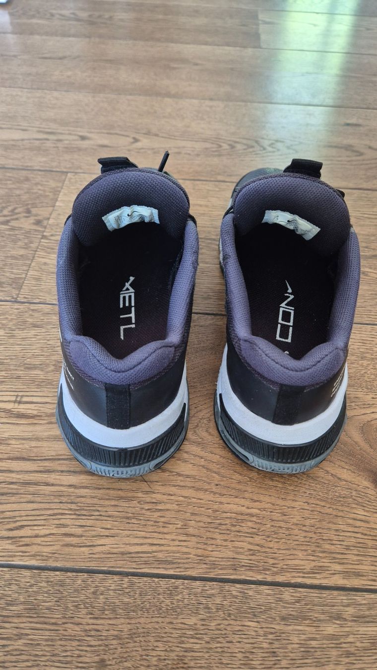Nike Chaussures hommes: NIKE Metcon Turnschuhe – D'occasion à Ossingen par Leyazo 2