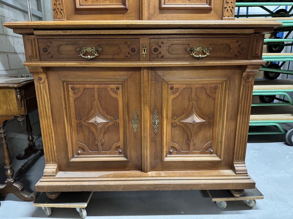 Credenze: Schrank / Buffet / Kommode Nussbaumholz, Antik – Usato da Zürich venduto da Nobs1 5