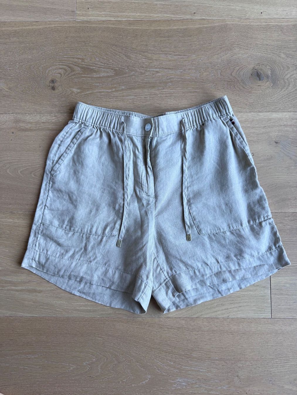 Tommy Hilfiger Pantaloni: Tommy Hilfiger Leinen Shorts 38 – Usato da Hausen am Albis venduto da Mely182
