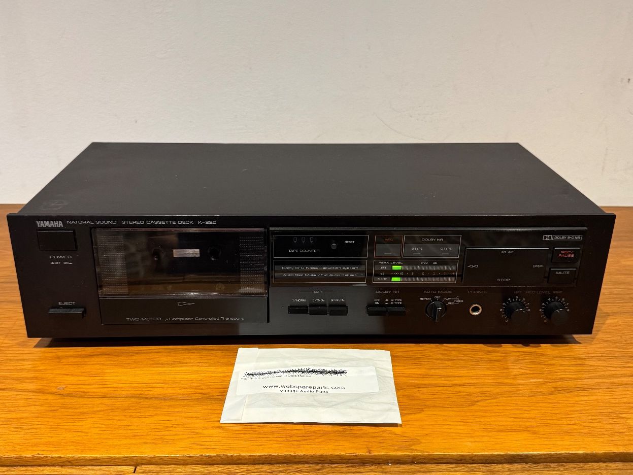 Yamaha Registratori: YAMAHA K-220 Stereo Cassette Deck – Usato da Gutenswil venduto da Contemporary