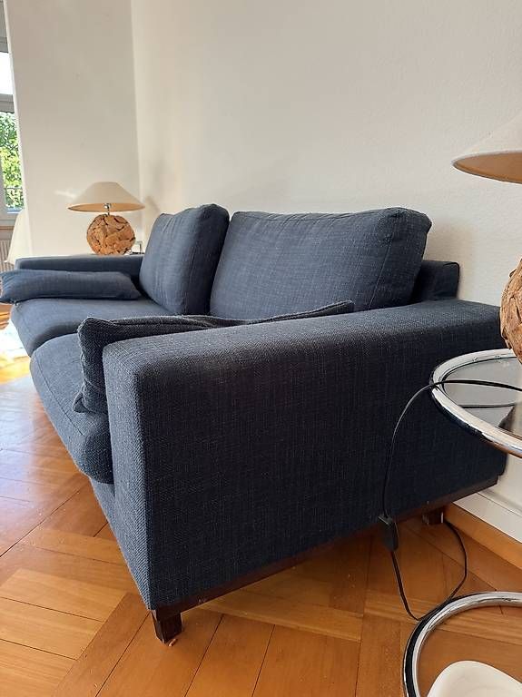 Divani: Schönes Dunkelblaues 3er- Sofa – Usato da St. Gallen venduto da Amy_St_Gallen 1