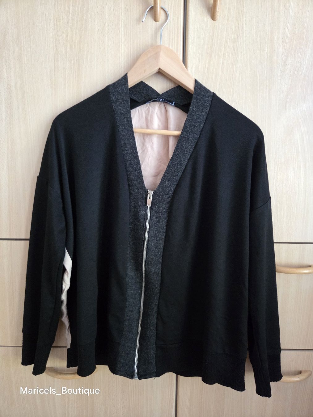 Zara Jacken: ZARA Bomber Jacket Black Size M – Gebraucht aus Winterthur von Maricels_Boutique 3
