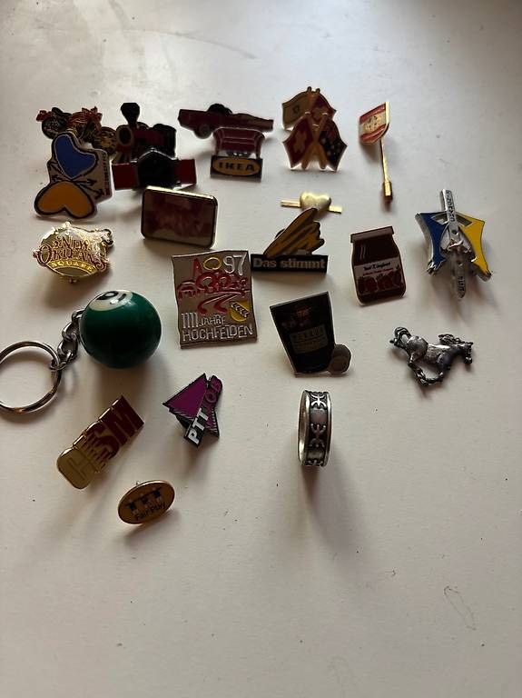 Placchette & Badge: Pins und Ring – Usato da Henggart venduto da Iltis2000 4