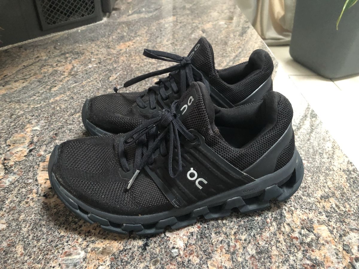 On Chaussures garçon: On Turnschuhe Kinder – D'occasion à Uster par vladi2809 2