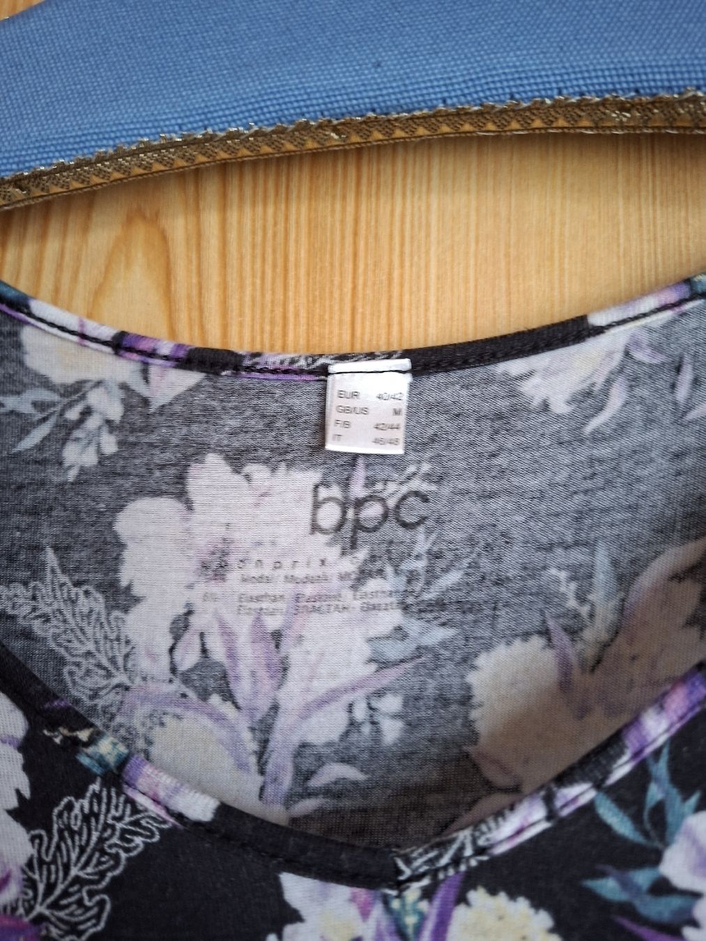 Vestiti: robe t 40/42 – Usato da Cournillens venduto da masoeur 1