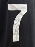 Signiertes Juventus Ronaldo Trikot Grösse M