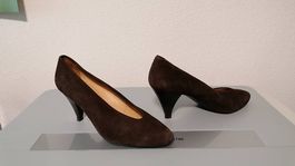 Brauner Wildleder-Pumps