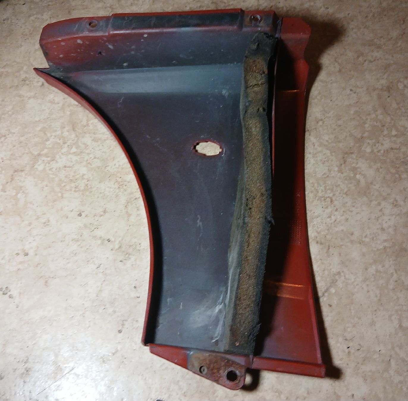 Alfa Romeo Tutti pezzi di ricambio auto: Ailes avant Alfa Romeo GTV 1994-2004 – Usato da la heutte venduto da Auto-stock 2